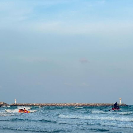 Sea&Mountain View,5 Mins Walk To Famous Beach With King Size Bed هوا هين المظهر الخارجي الصورة