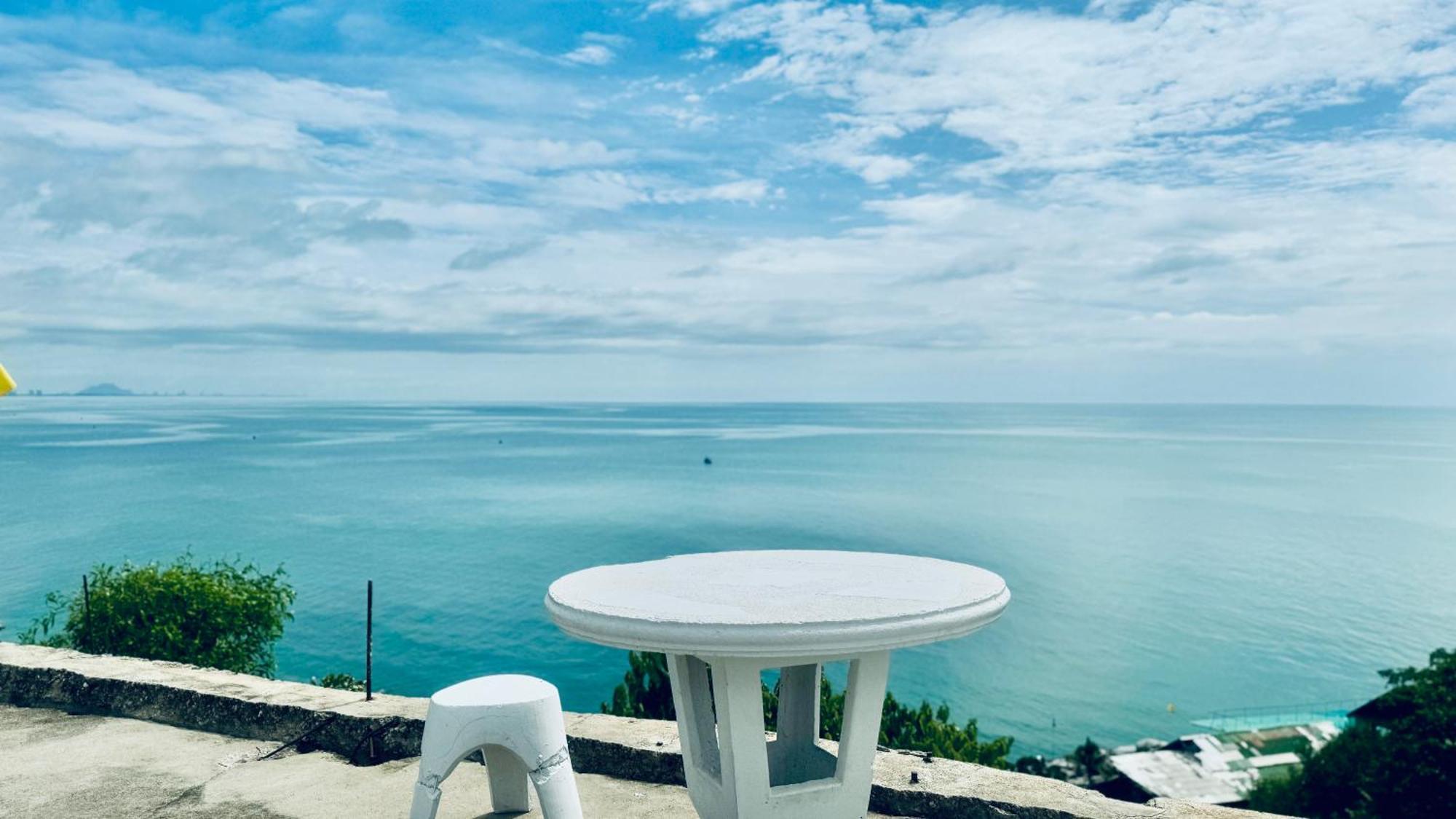 Sea&Mountain View,5 Mins Walk To Famous Beach With King Size Bed هوا هين المظهر الخارجي الصورة